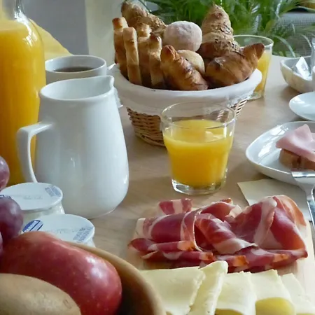 Casa Mathilda Bed & Breakfast 4*