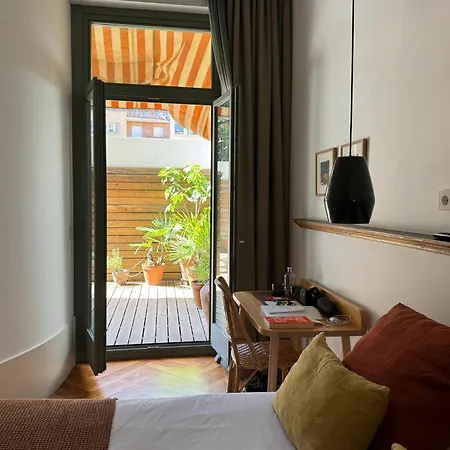 Casa Mathilda فندق مبيت وإفطار برشلونة