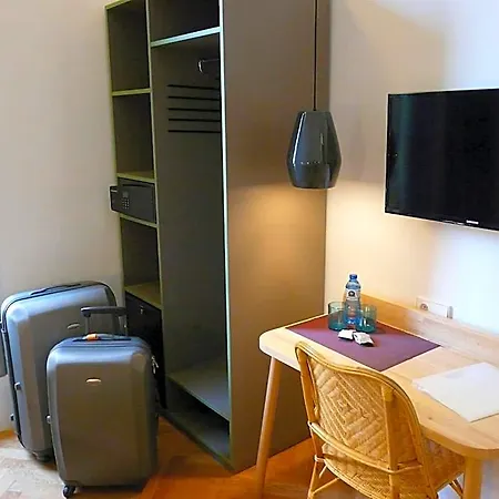 Casa Mathilda Bed & Breakfast 4*